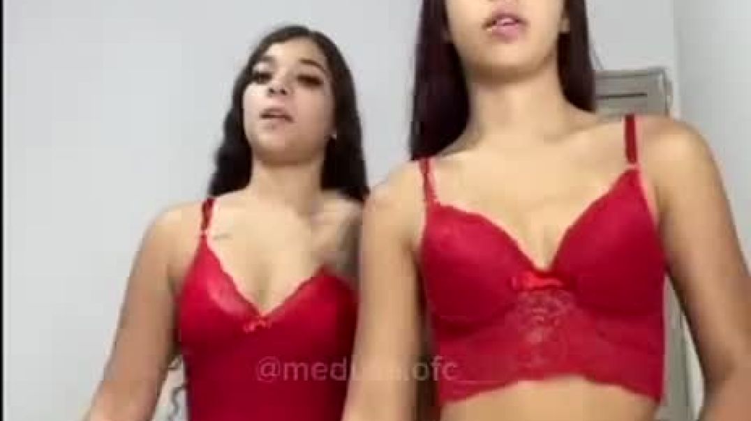 Ana Clara with her Sister