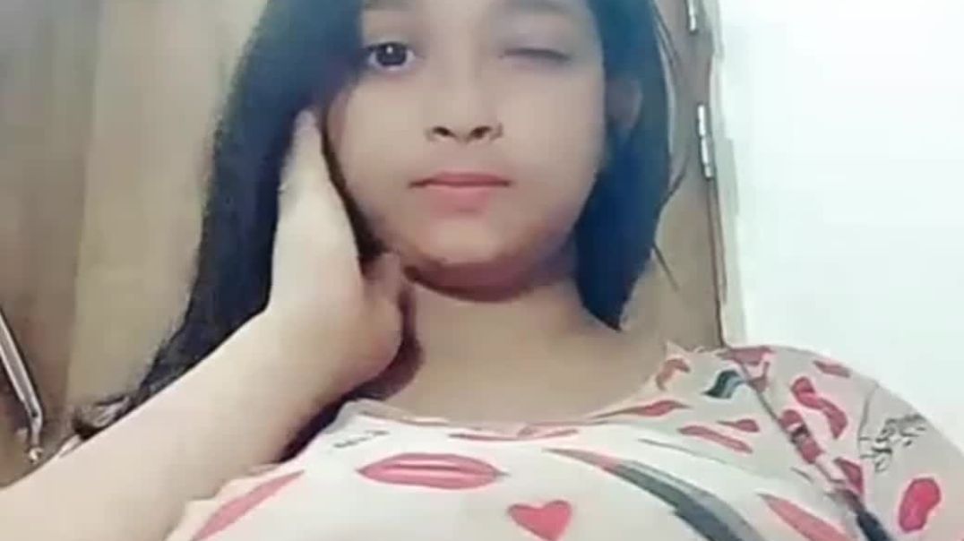 Bigboob Beautiful Sexy Tanker Gf Showing Sucking Boobs