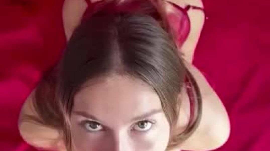 Sophia Rouge Quickie Deepthroating Blowjob