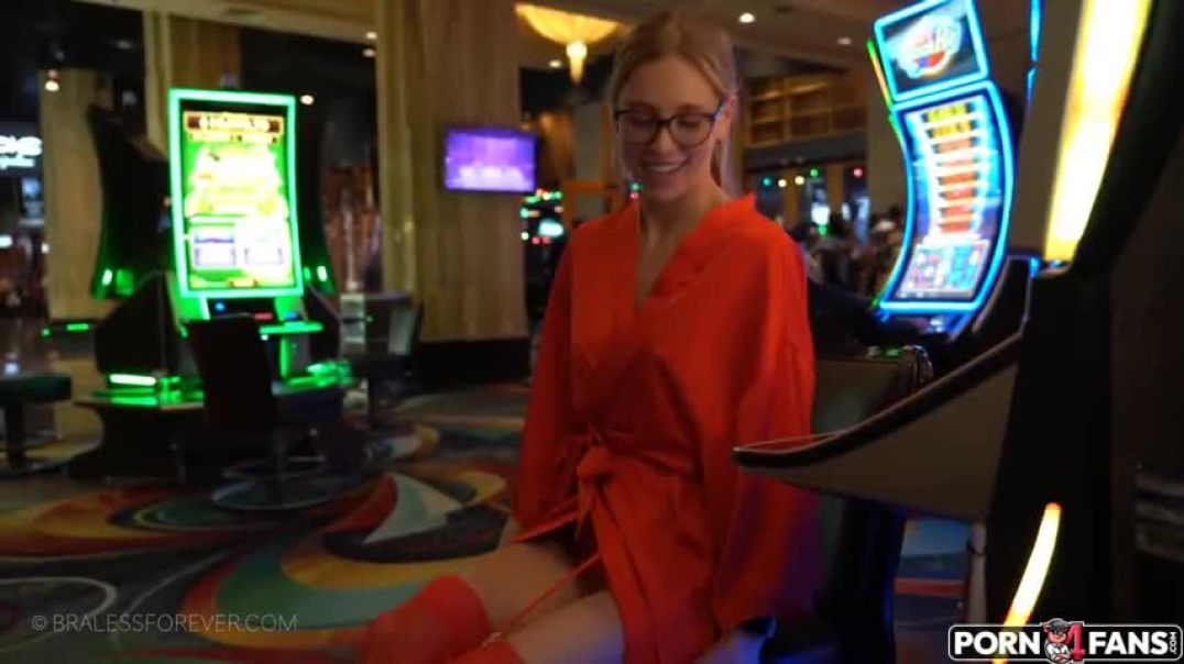 ⁣OnlyShans Fucked By a Stranger With a Huge Dick In Las Vegas