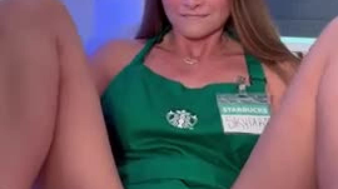 ⁣Hot Starbucks Girl Skylar Mae Gives Customer His Special Delivery