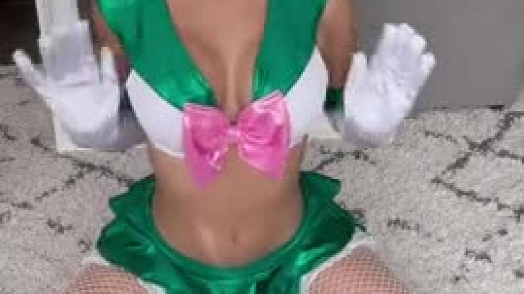 ⁣Trixie Dang Cosplay Porn Video
