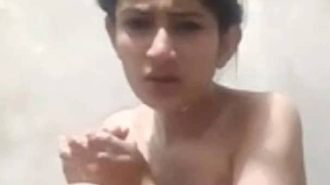 ⁣Punjabi GF Stripping and Bathing on Videocall with BF